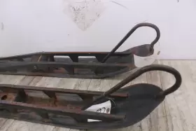 1820252 POLARIS Left Right Skis 600 Indy #2