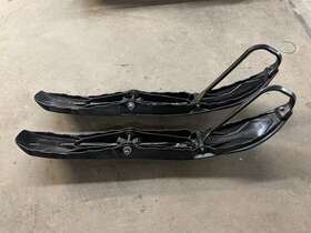 1822933-070 POLARIS Pro Ride Skis Xc Iq Rmk Fusion Assault