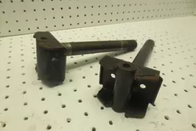 0506151234 SKI-DOO Right Left Front Steering Arm Spindle Mxz
