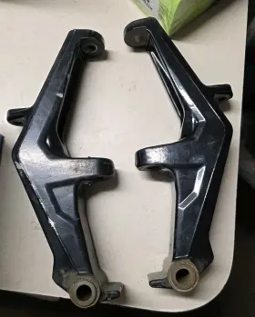 505074163 SKI-DOO Leg Spindle G4 Skidoo