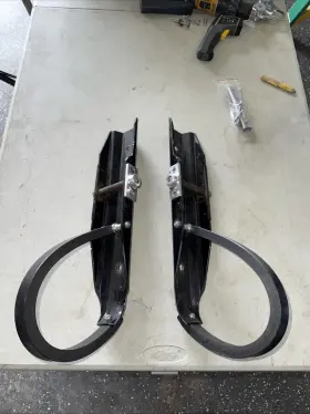 03-038A WAHL BROS RACING Skis