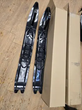 8KM-F3711-00-00 YAMAHA Dual Runner Skis Vector Viper Apex